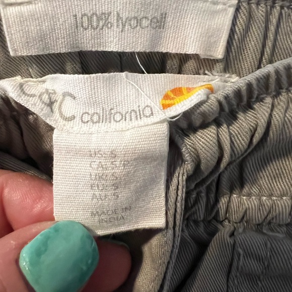 Women’s shorts - Picture 3 of 5